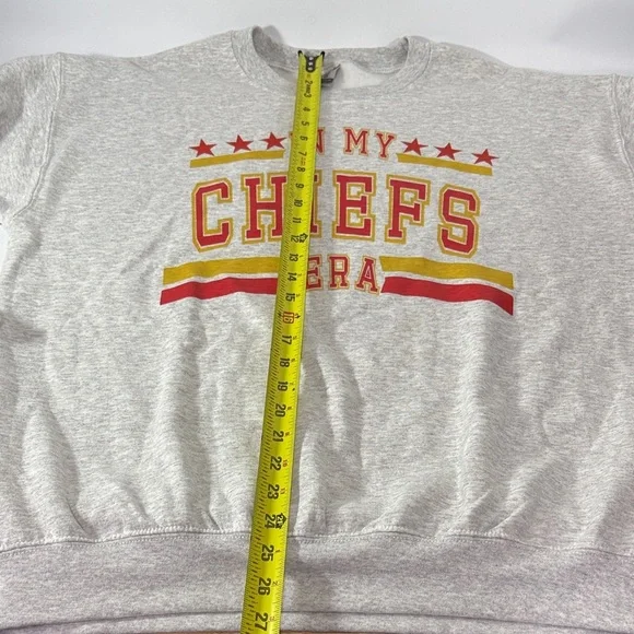 Gray “In My Chiefs Era” Sweater Size Large - Picture 6 of 7